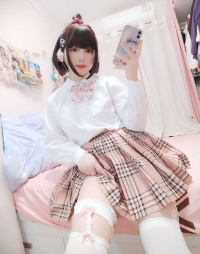 妈妈丰满的朋友_高清高清视频观看