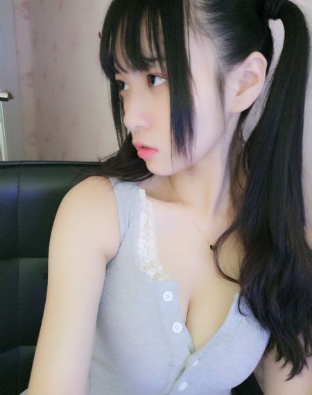 青柠影视剧大全免费观看墨雨云间_JVID性感写真