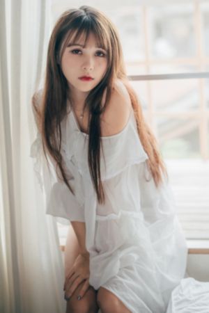 秋霞 鲁丝_720全集在线观看