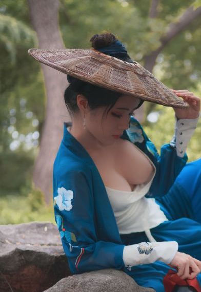 她唇之下小说免费观看电视剧_高清电影在线看
