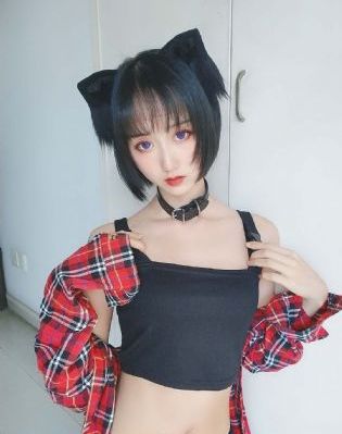 八戒午夜理伦影片_在线播放高清